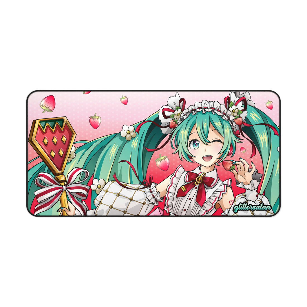 Strawberry ミク Deskmat